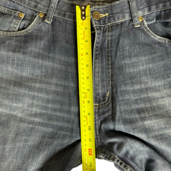 Tommy Hilfiger Men's Blue Denim Jeans, Size 36, Classic Straight Fit, Pre-Owned - Picture 9 of 9